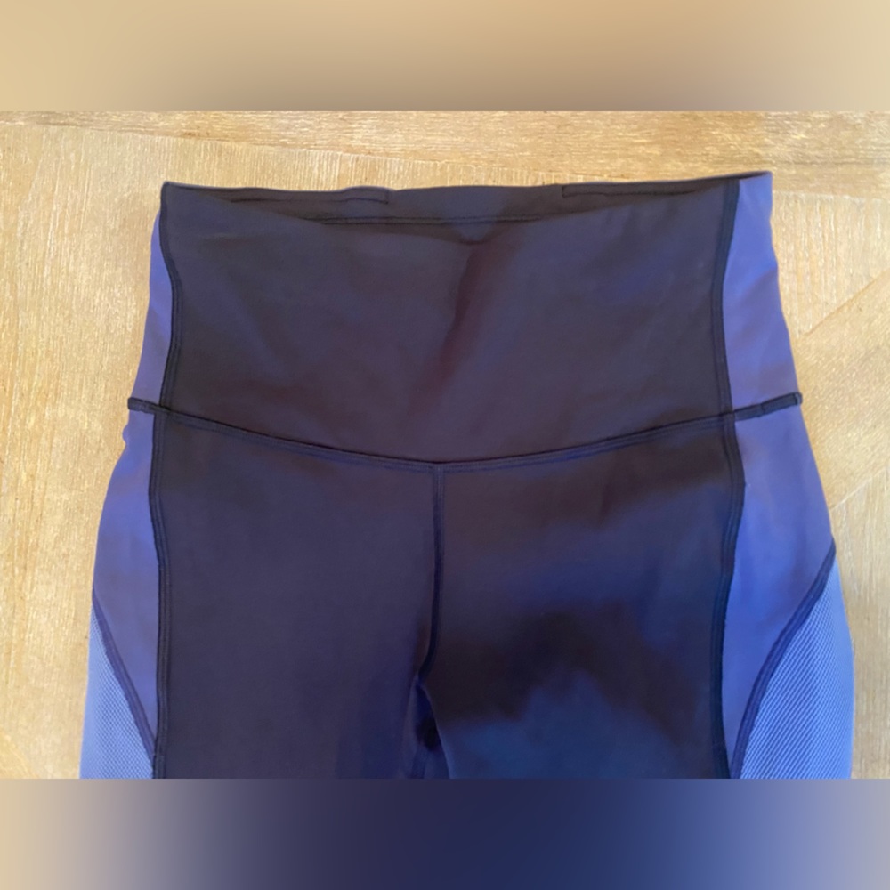 Lululemon women’s leggings size 6